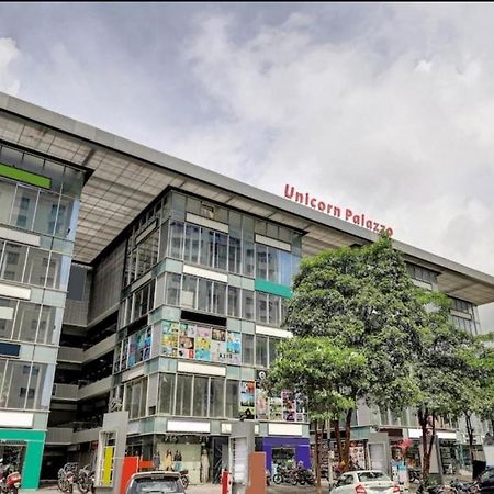 Hotel Unicorn, Surat Bagian luar foto