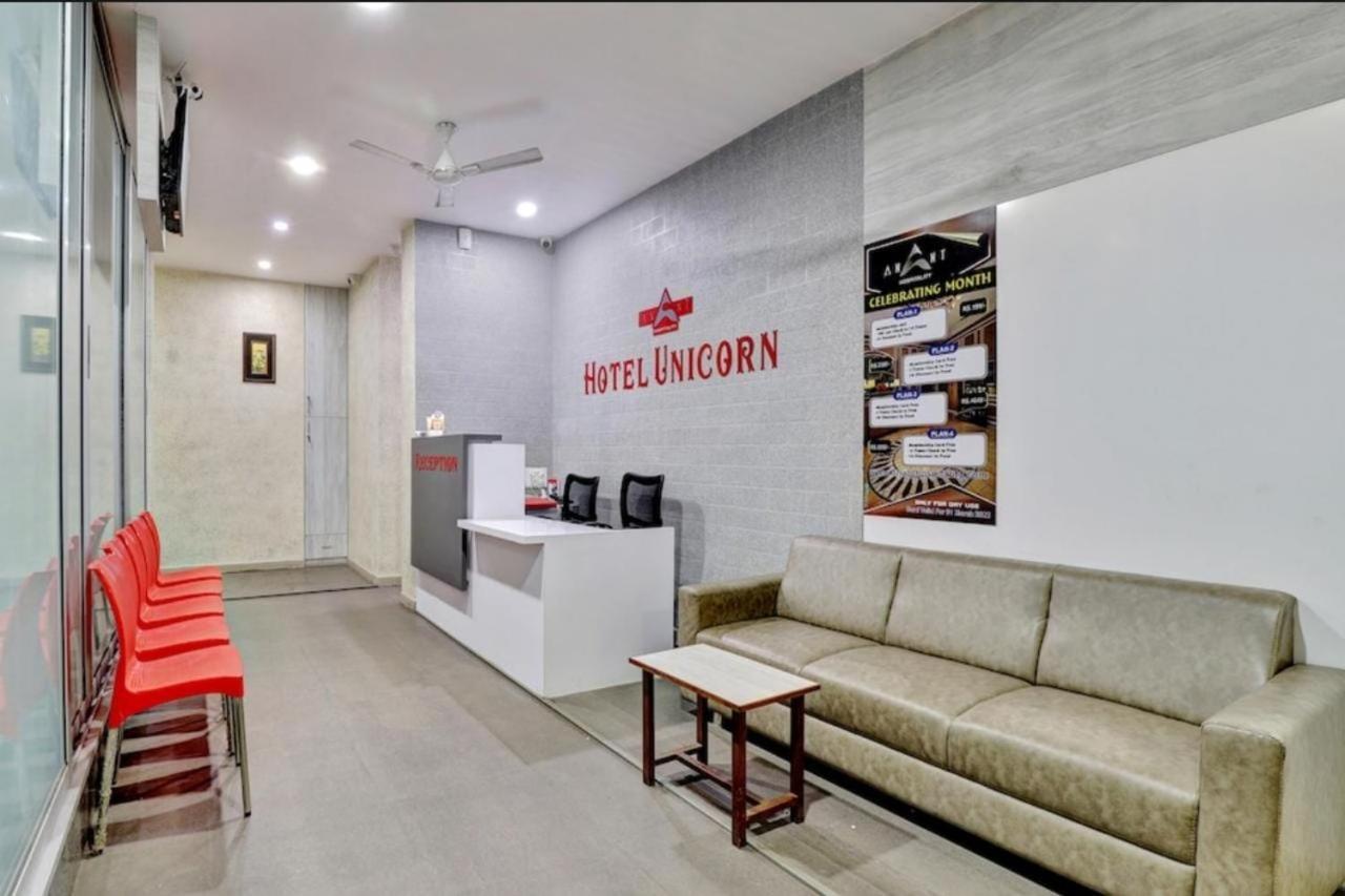 Hotel Unicorn, Surat Bagian luar foto