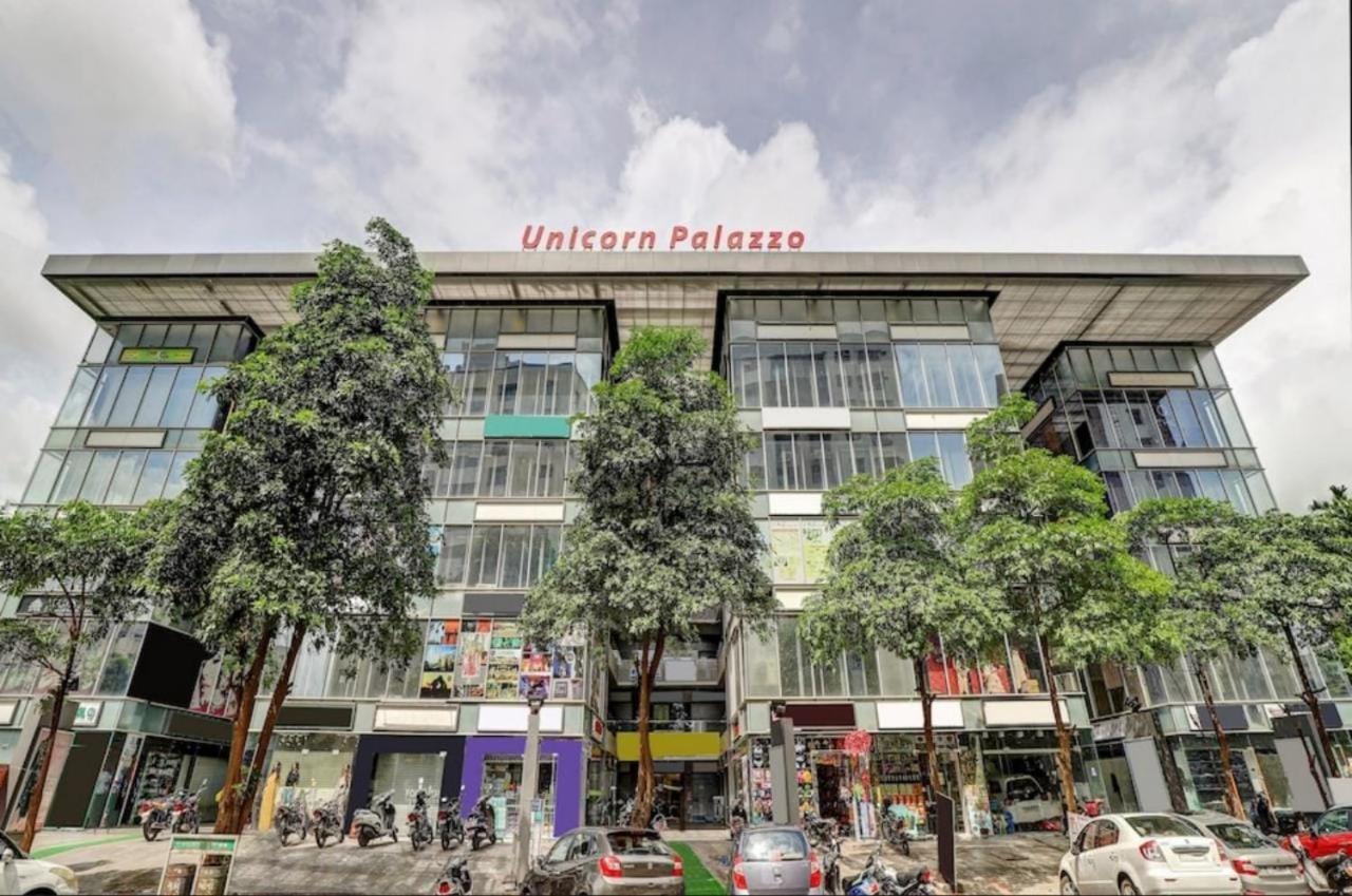 Hotel Unicorn, Surat Bagian luar foto